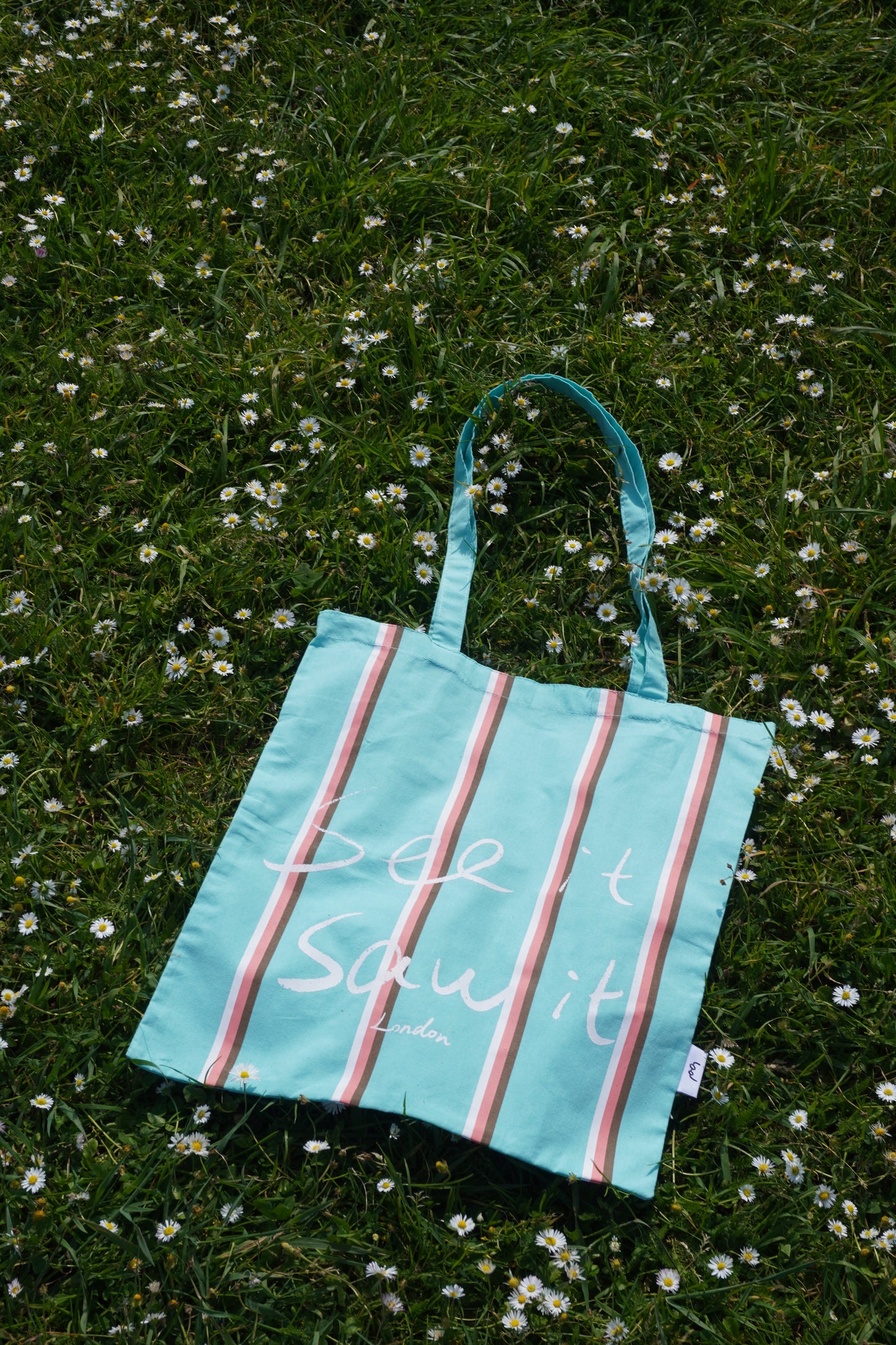 See it Saw it Tote Bag - Nice Blue