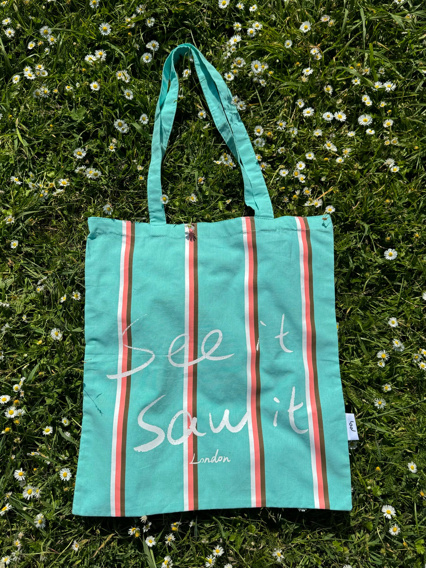 See it Saw it Tote Bag - Nice Blue