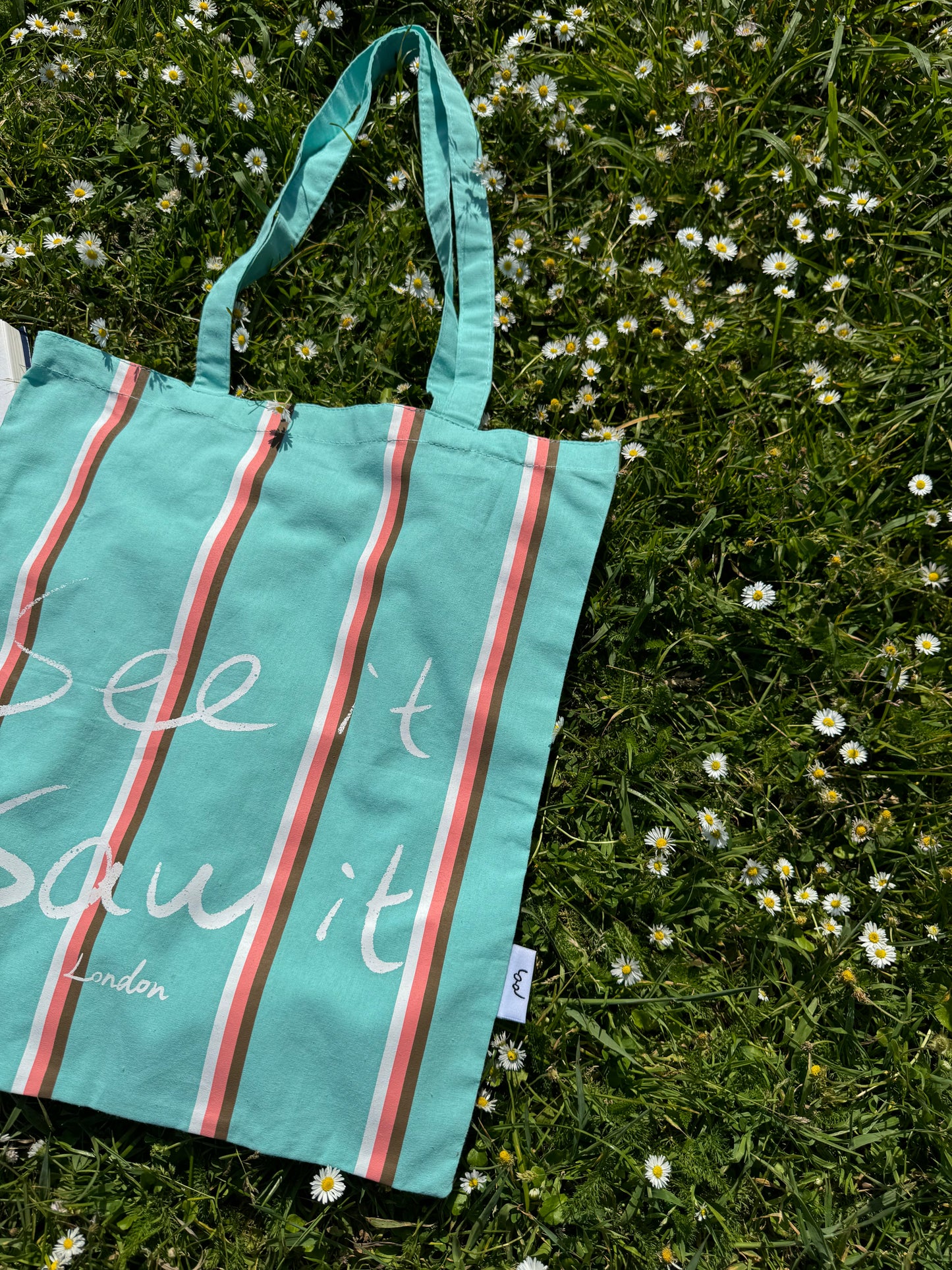 See it Saw it Tote Bag - Nice Blue
