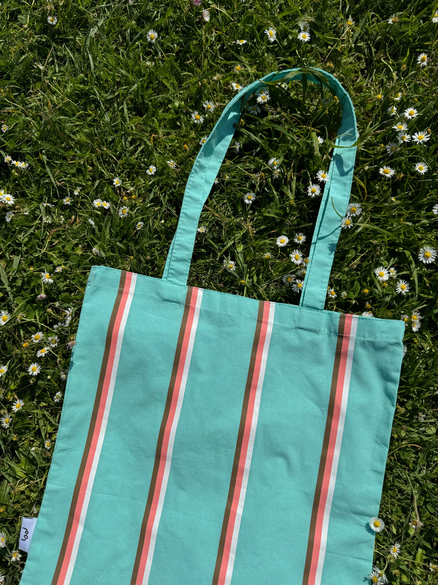 See it Saw it Tote Bag - Nice Blue